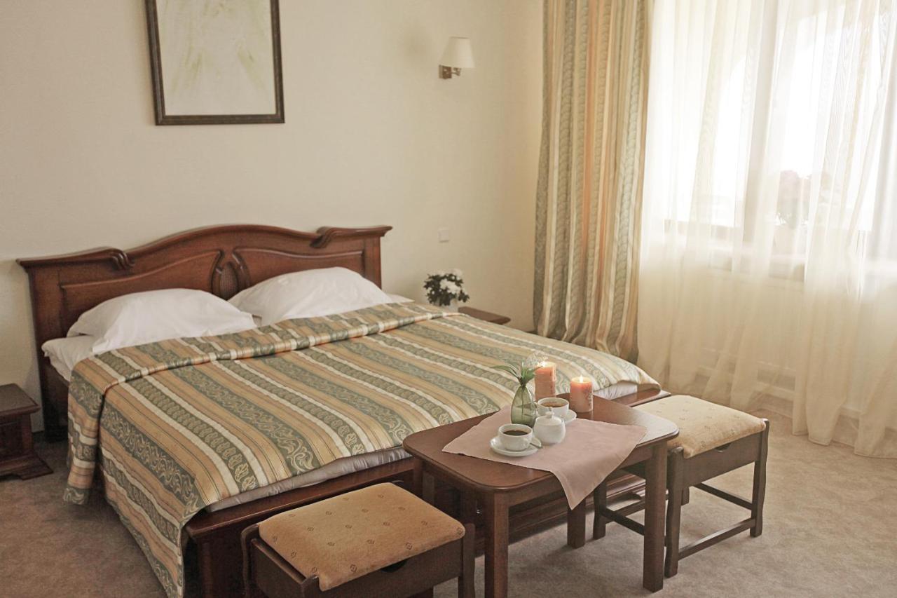 Гранде Петтине Hotel Odesa Exterior photo